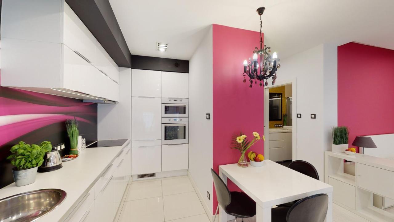 Pink Apartment Rydygiera 2A Tectum Apartments Wroclaw Exterior photo